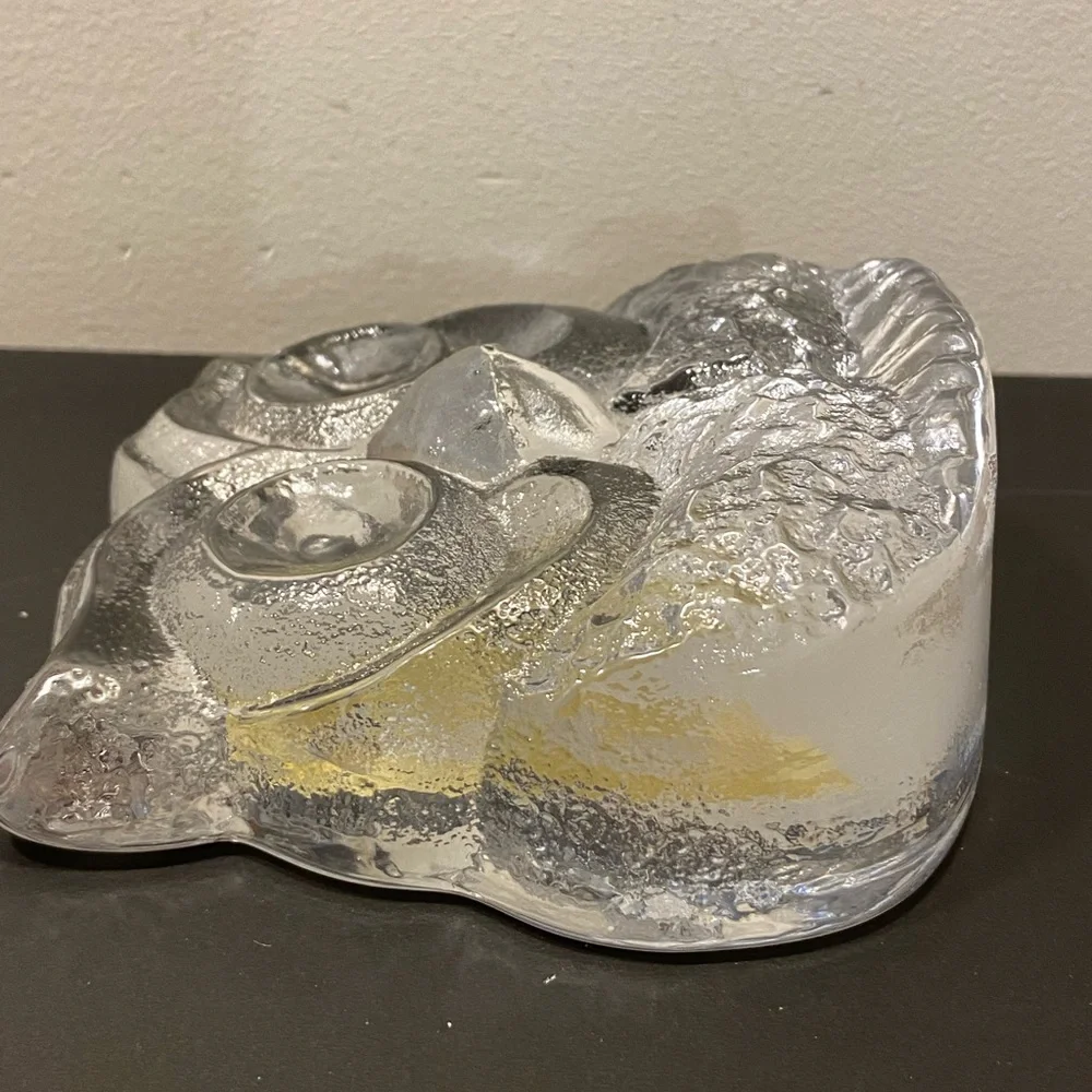 Lars Hellstun Skruff Swedish Glass Paperweight - Picture 7 of 7